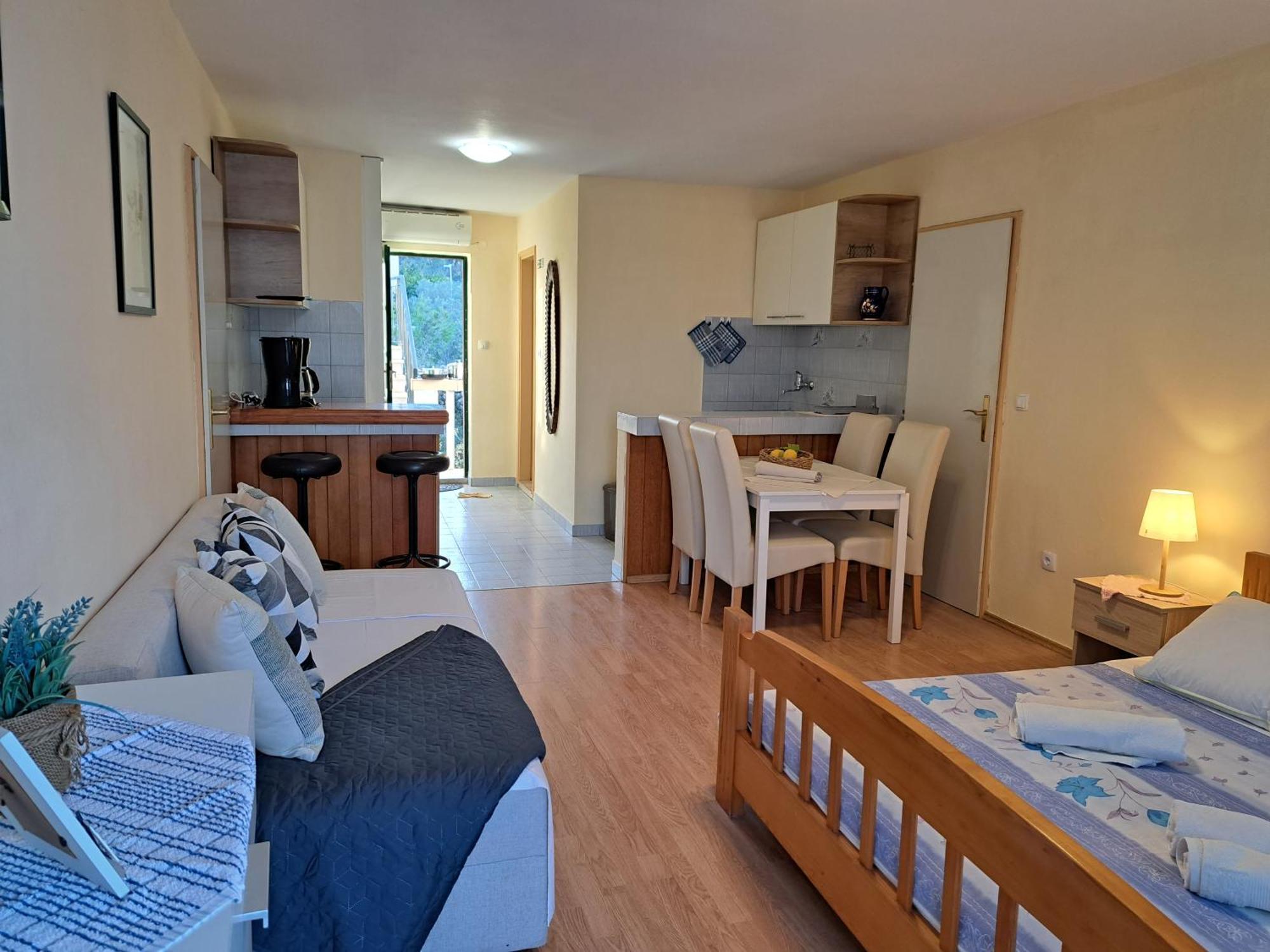 Apartments Ana By The Sea Лумбарда Экстерьер фото